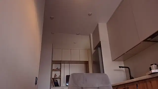 lilly sweeet online show from April 3, 3:26 am