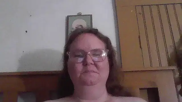 Snapshot of naughty_queen1 chatting on April 29, 7:20 pm naughty queen1 online show from April 29, 7:20 pm