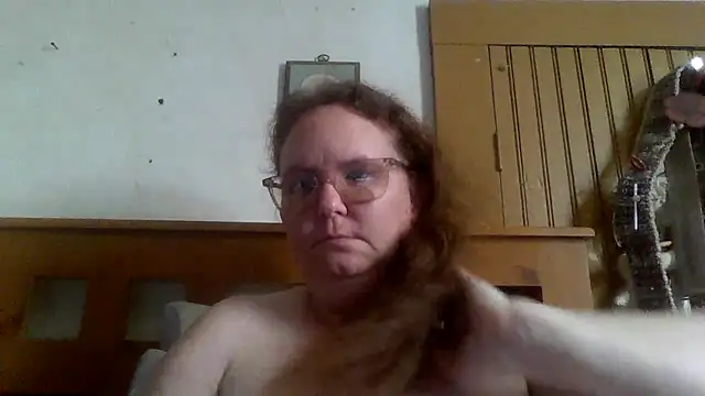 Snapshot of naughty_queen1 chatting on April 30, 7:31 pm naughty queen1 online show from April 30, 7:31 pm