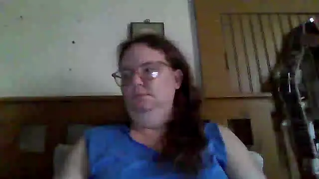 Snapshot of naughty_queen1 chatting on May 11, 10:43 am naughty queen1 online show from May 11, 10:43 am