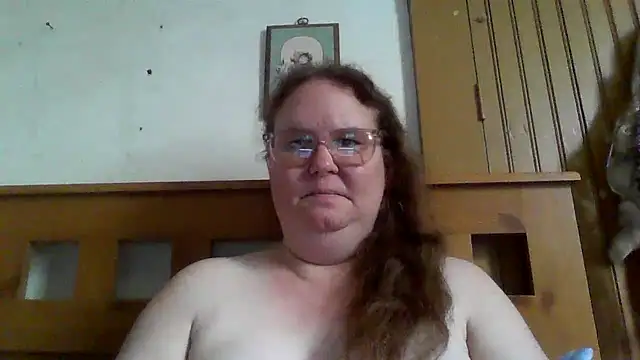 Snapshot of naughty_queen1 chatting on June 23, 8:07 pm naughty queen1 online show from June 23, 8:07 pm