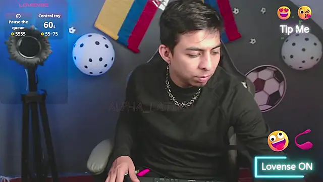 Snapshot of polloCol4U chatting on June 19, 6:51 am polloCol4U online show from June 19, 6:51 am