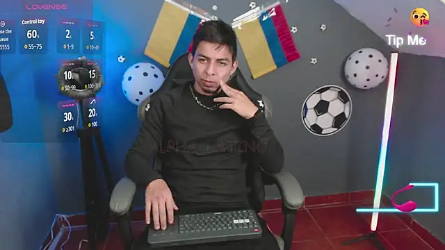 Snapshot of polloCol4U chatting on June 21, 7:11 am polloCol4U online show from June 21, 7:11 am