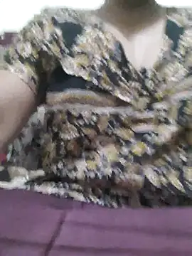 Snapshot of Tamil_Luckly_girl chatting on May 24, 3:17 pm Tamil Luckly girl online show from May 24, 3:17 pm
