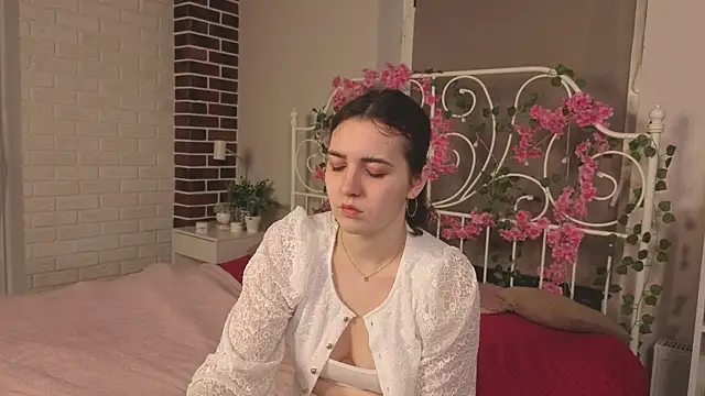 Snapshot of ShalaBethay chatting on March 25, 7:20 pm ShalaBethay online show from March 25, 7:20 pm