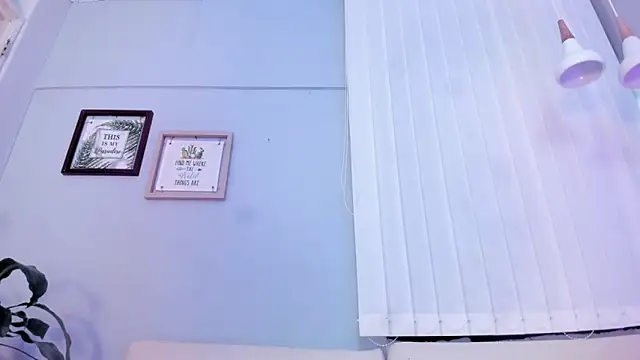 Amber Novoa online show from February 16, 3:19 pm