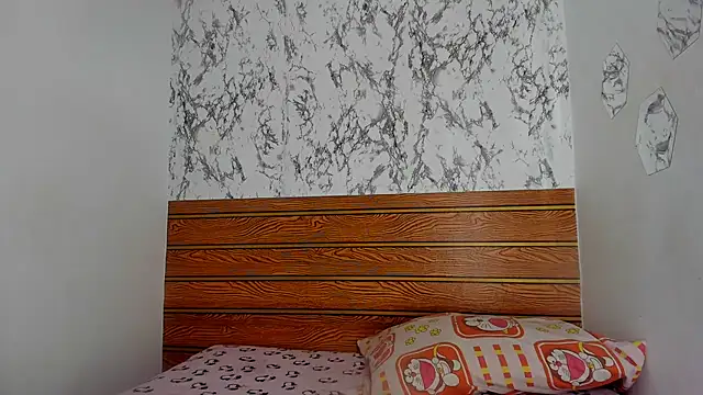 Snapshot of valenttina_narvaez chatting on June 1, 1:35 pm valenttina narvaez online show from June 1, 1:35 pm