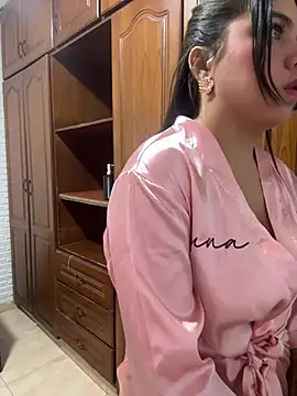 Luna rousse26 online show from July 29, 11:30 am