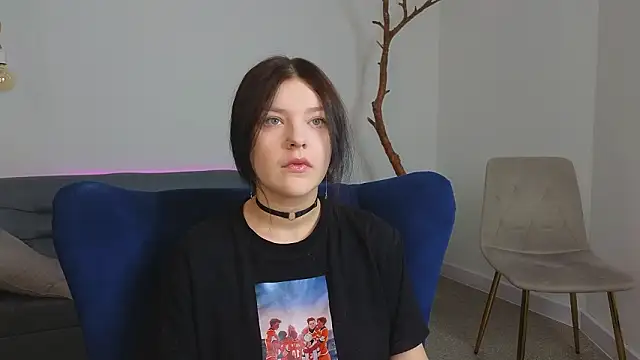 DeliaEffy online show from March 23, 12:53 pm