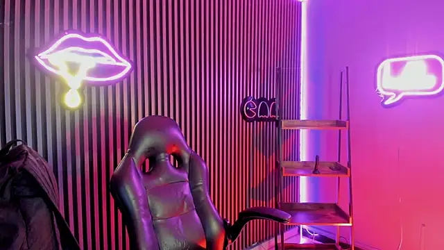 Maximoking26 online show from March 26, 2:06 am