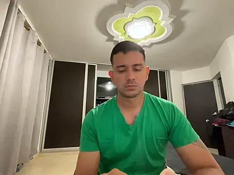 ValerioAlvernia online show from February 15, 3:14 am