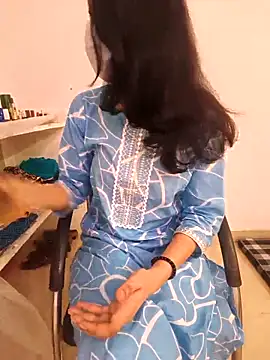 Snapshot of tanzum_khan3202 chatting on April 5, 5:59 am tanzum khan3202 online show from April 5, 5:59 am