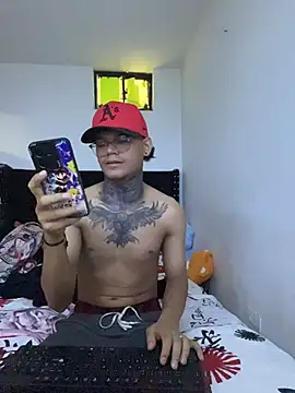 Maxtor  online show from February 17, 2:46 pm