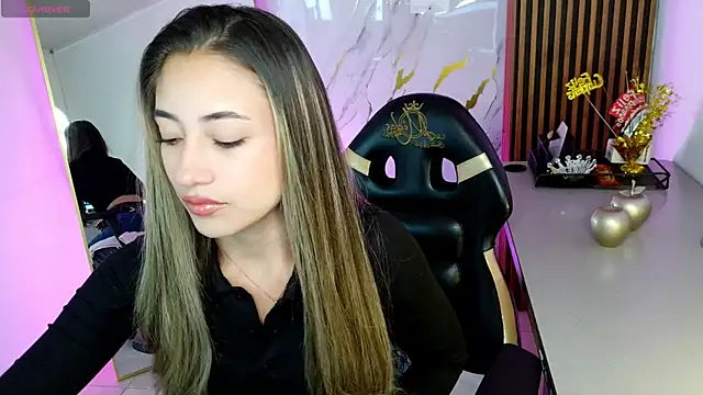 amy ker m online show from February 19, 8:27 pm