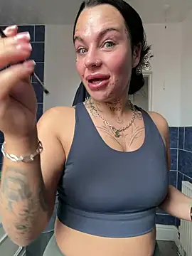 Darkfantisyx online show from March 31, 1:44 pm