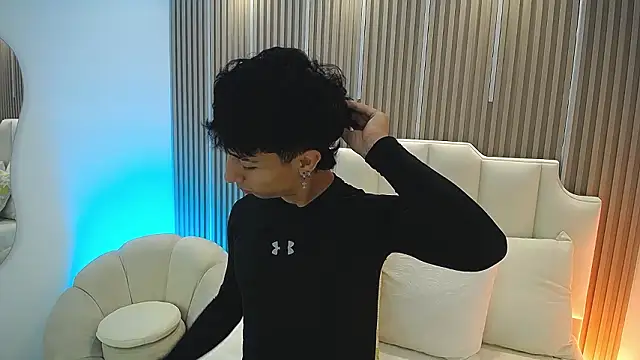 Aiden Rivers  online show from March 12, 1:28 pm