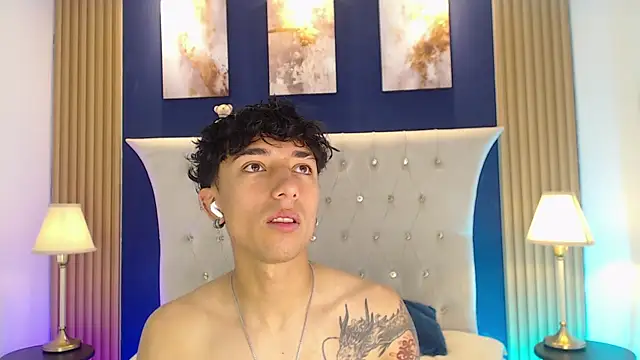 Snapshot of Aiden_Rivers_ chatting on July 21, 5:26 pm Aiden Rivers online show from July 21, 5:26 pm