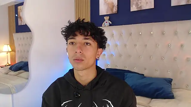 Snapshot of Aiden_Rivers_ chatting on July 28, 2:13 pm Aiden Rivers online show from July 28, 2:13 pm