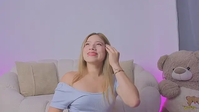 Snapshot of DollfaceInk chatting on February 28, 3:07 am DollfaceInk online show from February 28, 3:07 am