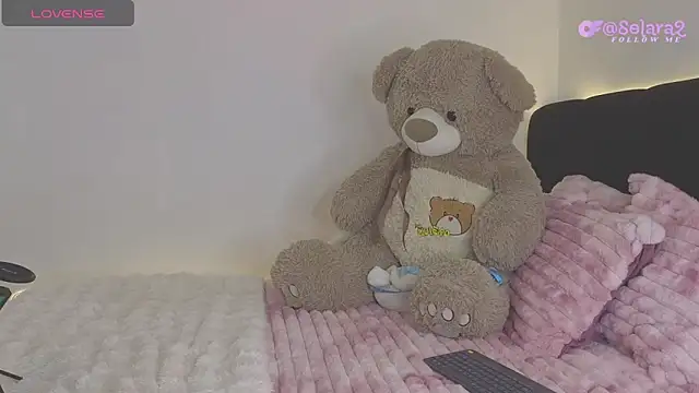 Snapshot of DollfaceInk chatting on March 22, 5:05 pm DollfaceInk online show from March 22, 5:05 pm