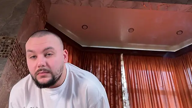 SinChronised online show from February 22, 11:09 am