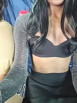 TRANSY WITH GIRL online show from February 21, 7:15 pm