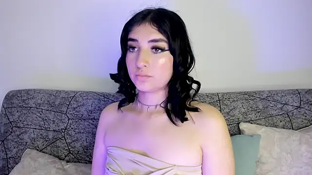 Snapshot of Kattengel_ chatting on April 13, 11:43 pm Kattengel online show from April 13, 11:43 pm