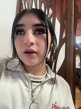 Snapshot of Kattengel_ chatting on April 25, 1:52 am Kattengel online show from April 25, 1:52 am