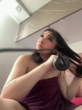 Snapshot of Kattengel_ chatting on April 28, 8:47 pm Kattengel online show from April 28, 8:47 pm