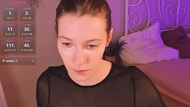 Vanessa  Lui online show from March 26, 3:28 pm