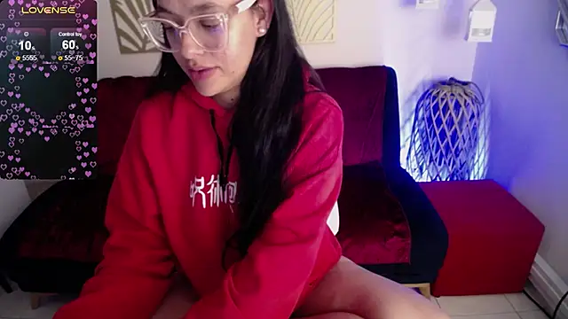 Snapshot of spicydollx chatting on March 7, 1:57 am spicydollx online show from March 7, 1:57 am