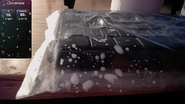 Snapshot of spicydollx chatting on March 20, 2:00 pm spicydollx online show from March 20, 2:00 pm