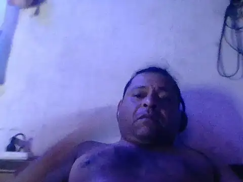 Snapshot of DesexedCooler chatting on June 19, 12:48 am DesexedCooler online show from June 19, 12:48 am