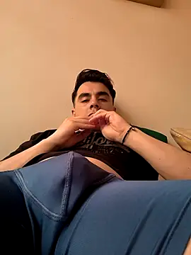 PornOliver247 online show from February 16, 6:48 pm