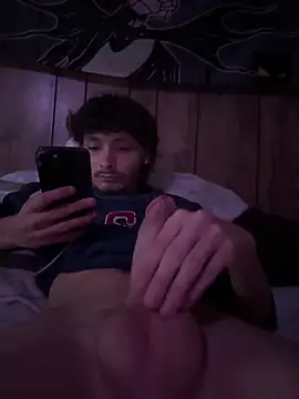 Snapshot of yggysyre chatting on February 16, 3:24 am yggysyre online show from February 16, 3:24 am