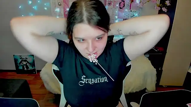 Kate Acid online show from July 14, 2:05 am