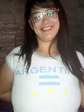 Tuputita11099 online show from June 18, 7:40 pm