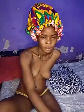 Snapshot of Botanyberry chatting on April 3, 8:07 pm Botanyberry online show from April 3, 8:07 pm