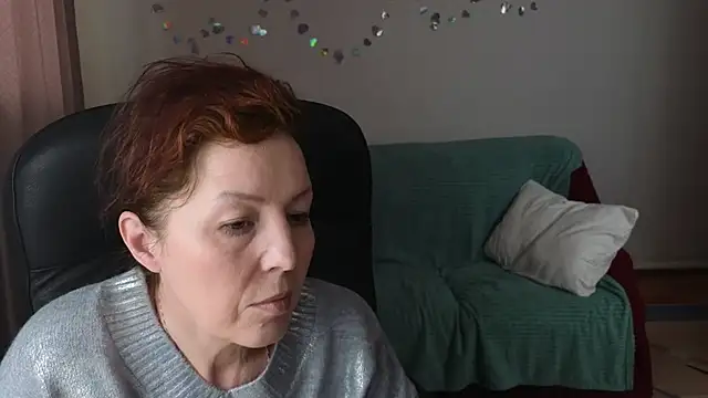 Snapshot of Wild_Roxyy chatting on February 16, 10:33 am Wild Roxyy online show from February 16, 10:33 am