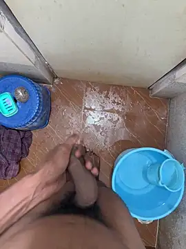 Snapshot of mrtomboy007 chatting on March 6, 7:10 pm mrtomboy007 online show from March 6, 7:10 pm