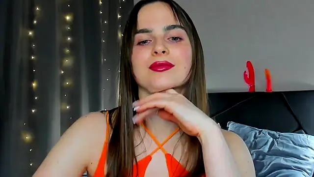 megann fox2 online show from April 19, 4:28 pm