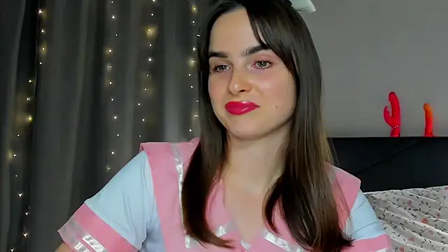Snapshot of megann_fox2 chatting on May 10, 4:23 pm megann fox2 online show from May 10, 4:23 pm