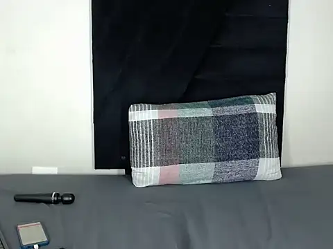 Snapshot of Loyal_Sashaa chatting on March 4, 1:44 am Loyal Sashaa online show from March 4, 1:44 am