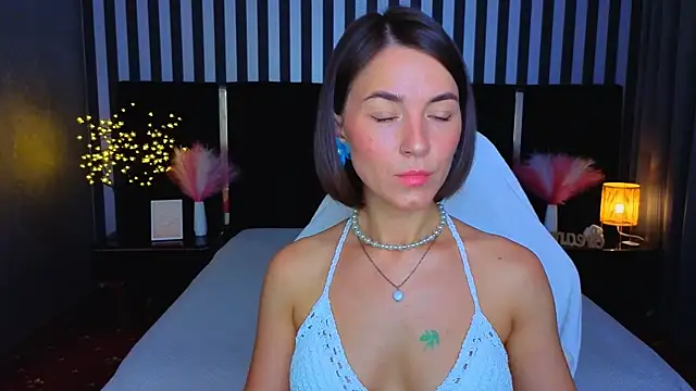 GracefulMichelle online show from June 28, 7:09 pm