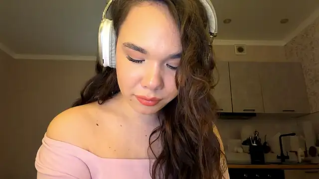 IgnaciaLacayo online show from February 16, 3:41 pm