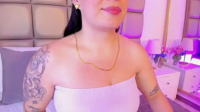 Snapshot of annybentleii chatting on March 23, 7:18 pm annybentleii online show from March 23, 7:18 pm