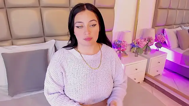 Snapshot of annybentleii chatting on March 29, 11:10 am annybentleii online show from March 29, 11:10 am