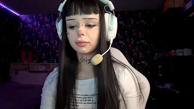 Luna Sohotti online show from February 19, 3:08 pm