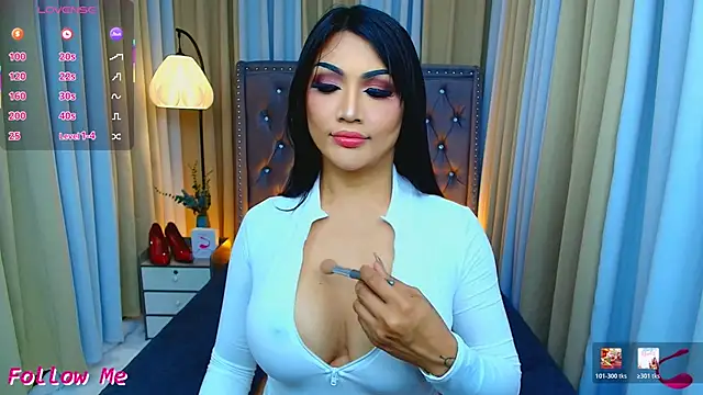 Snapshot of Laureen_Hilton chatting on March 8, 11:36 am Laureen Hilton online show from March 8, 11:36 am