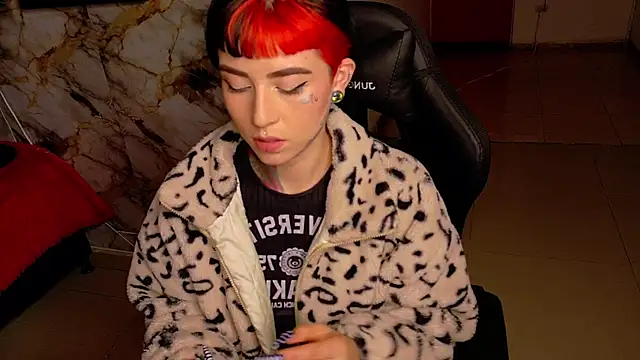 nova kitttyy online show from February 21, 8:59 am